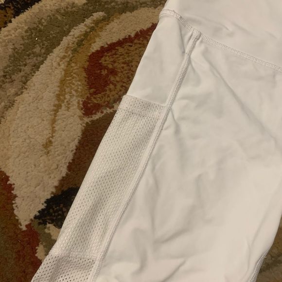 Aerie white high rise leggings medium - Picture 4 of 6